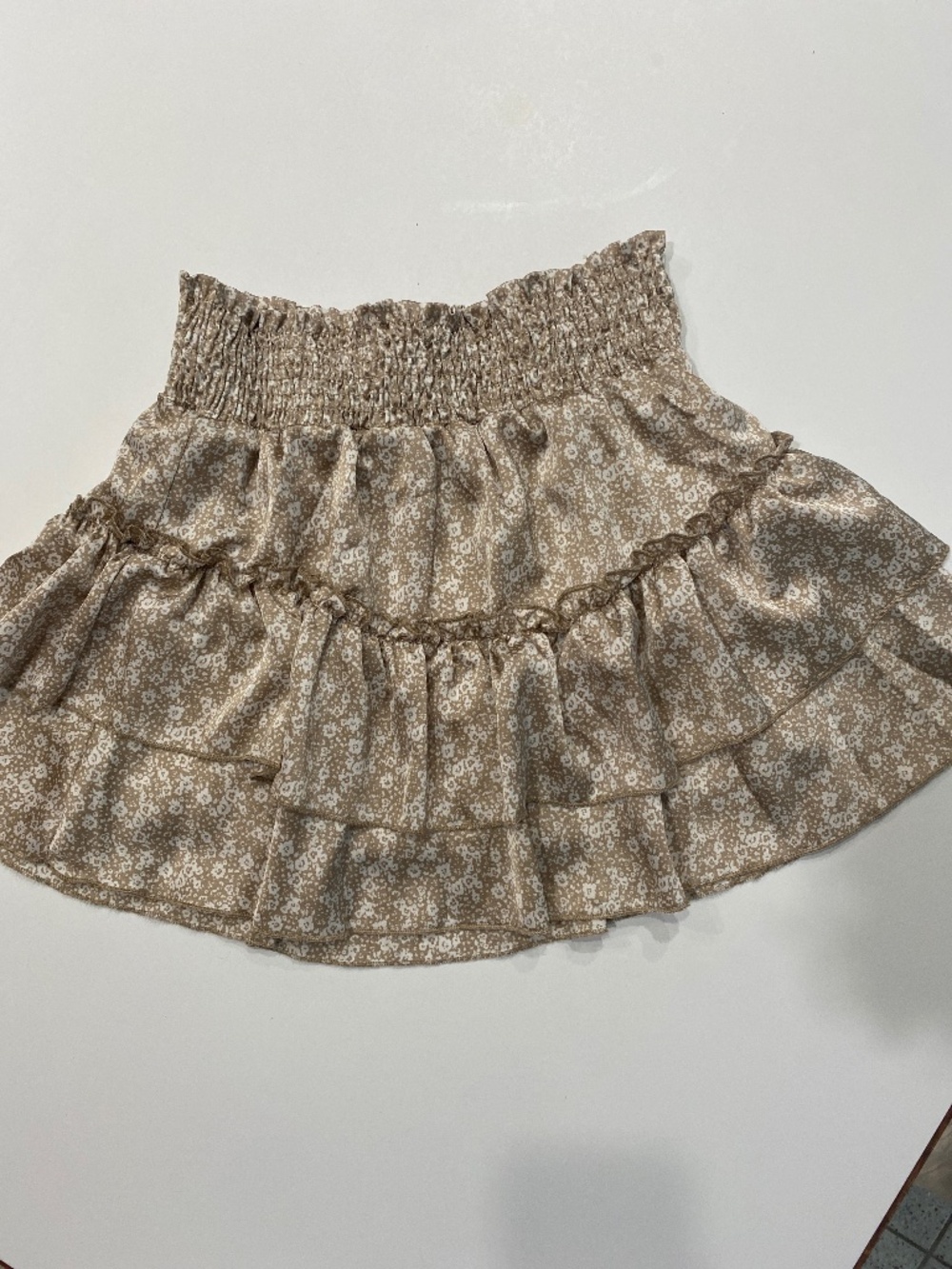 Altar’d state medium mocha white ditsy floral layered ruffle skirt